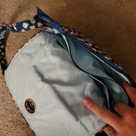 Vera bradely side purse - Picture 4 of 5